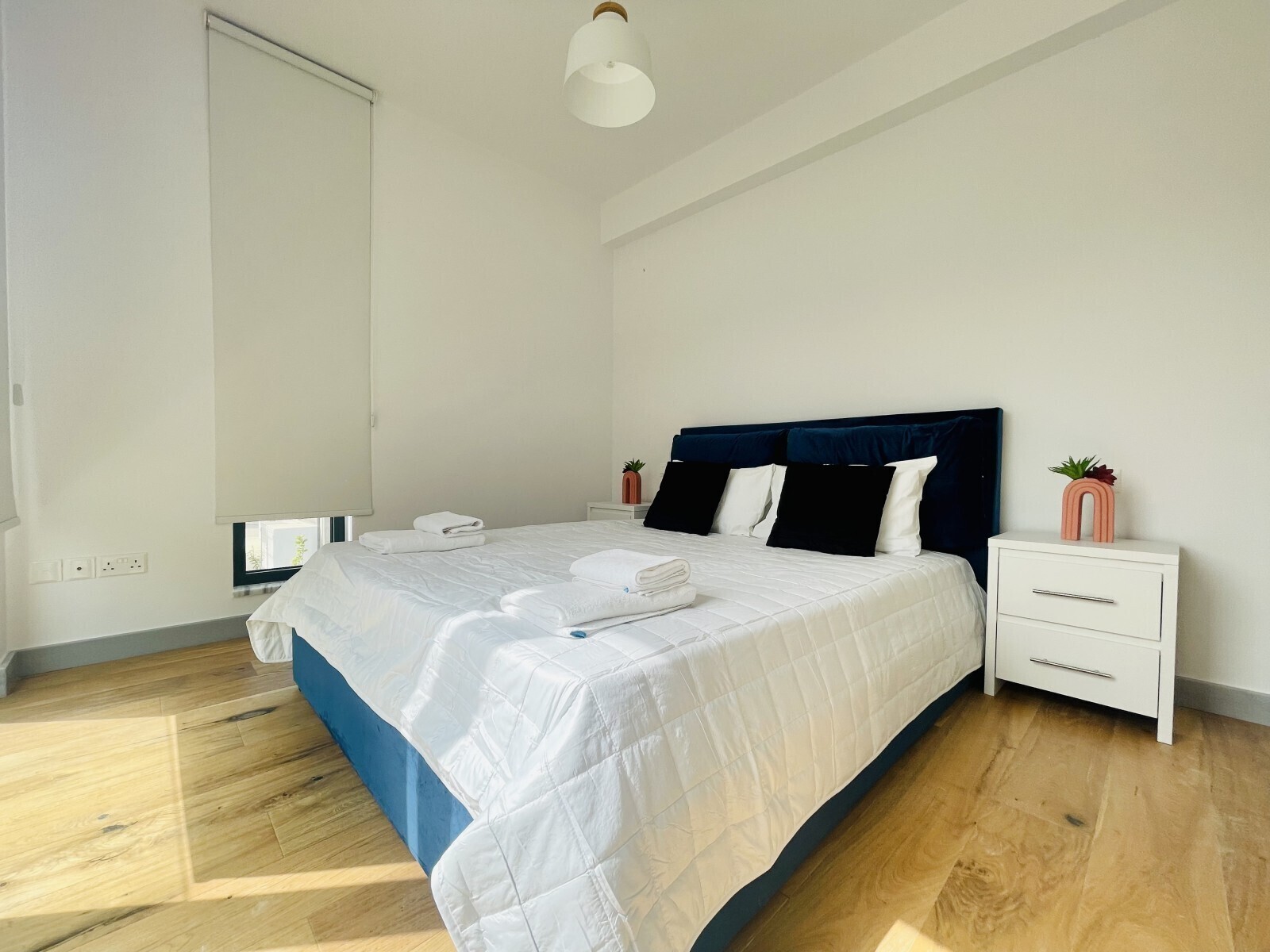 Schlafzimmer 1