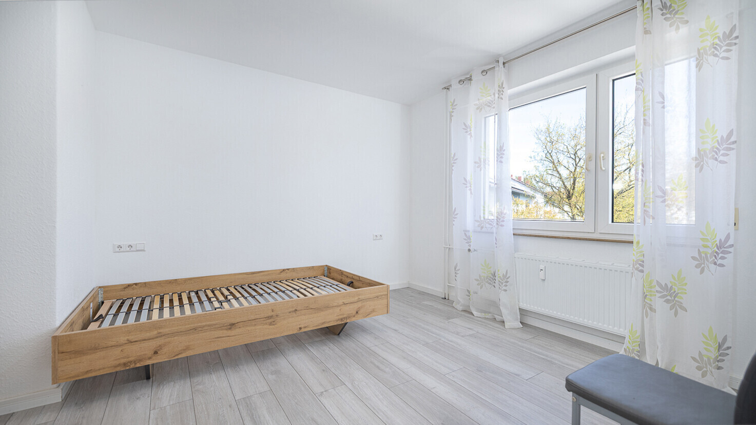 Schlafzimmer 1