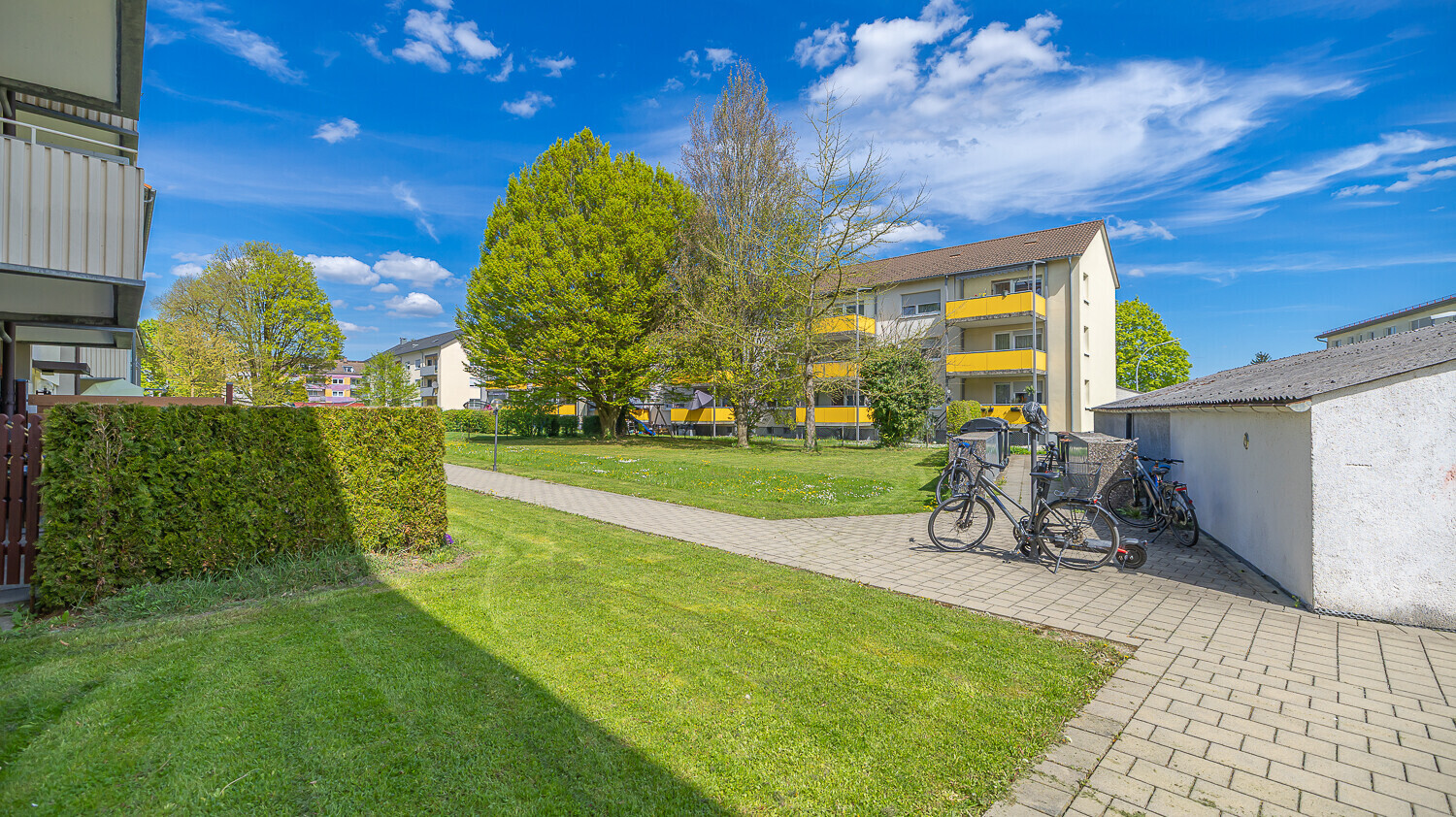 Wohnanlage - Garten
