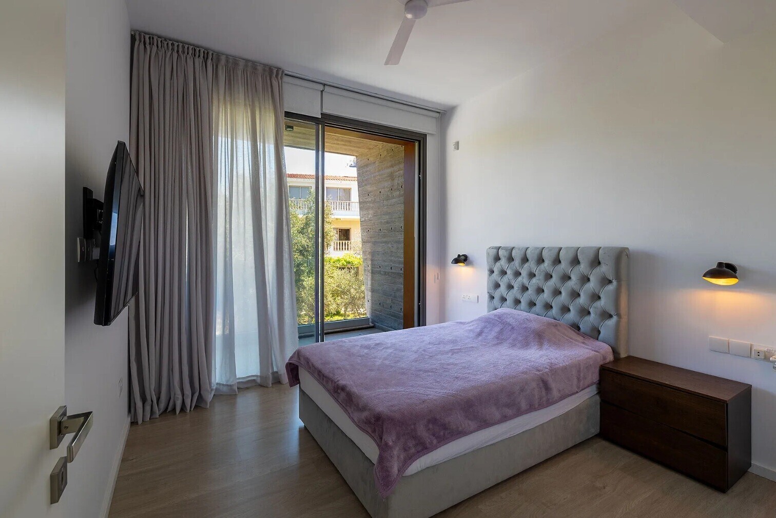 Schlafzimmer 4