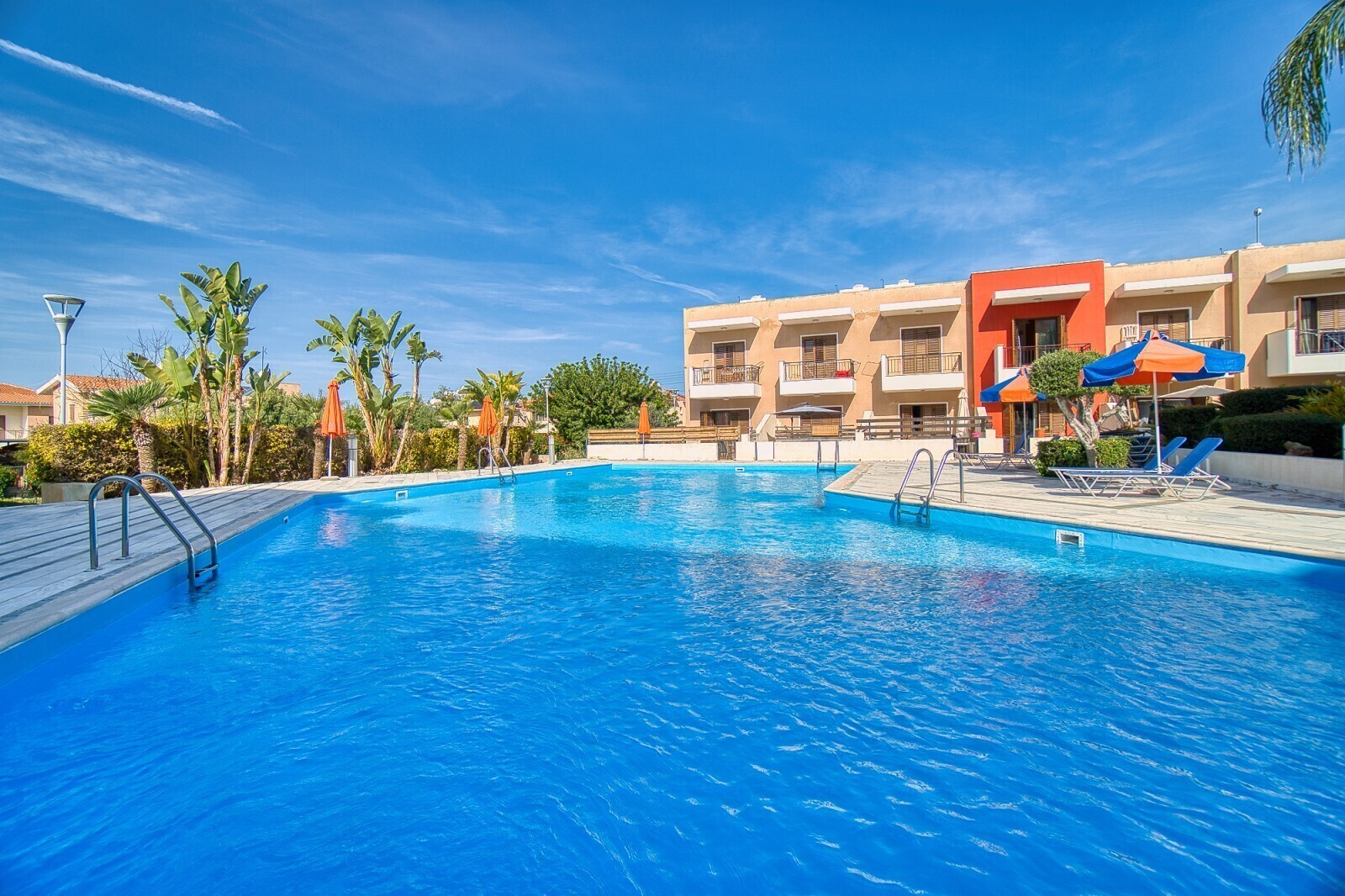 Komplex mit Pool