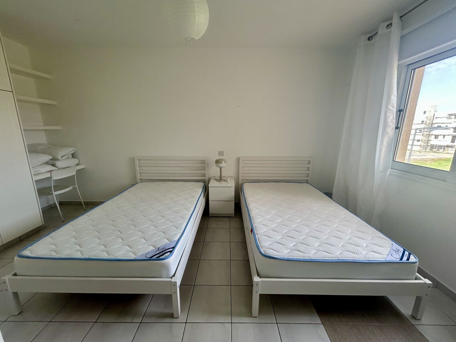 Schlafzimmer 1