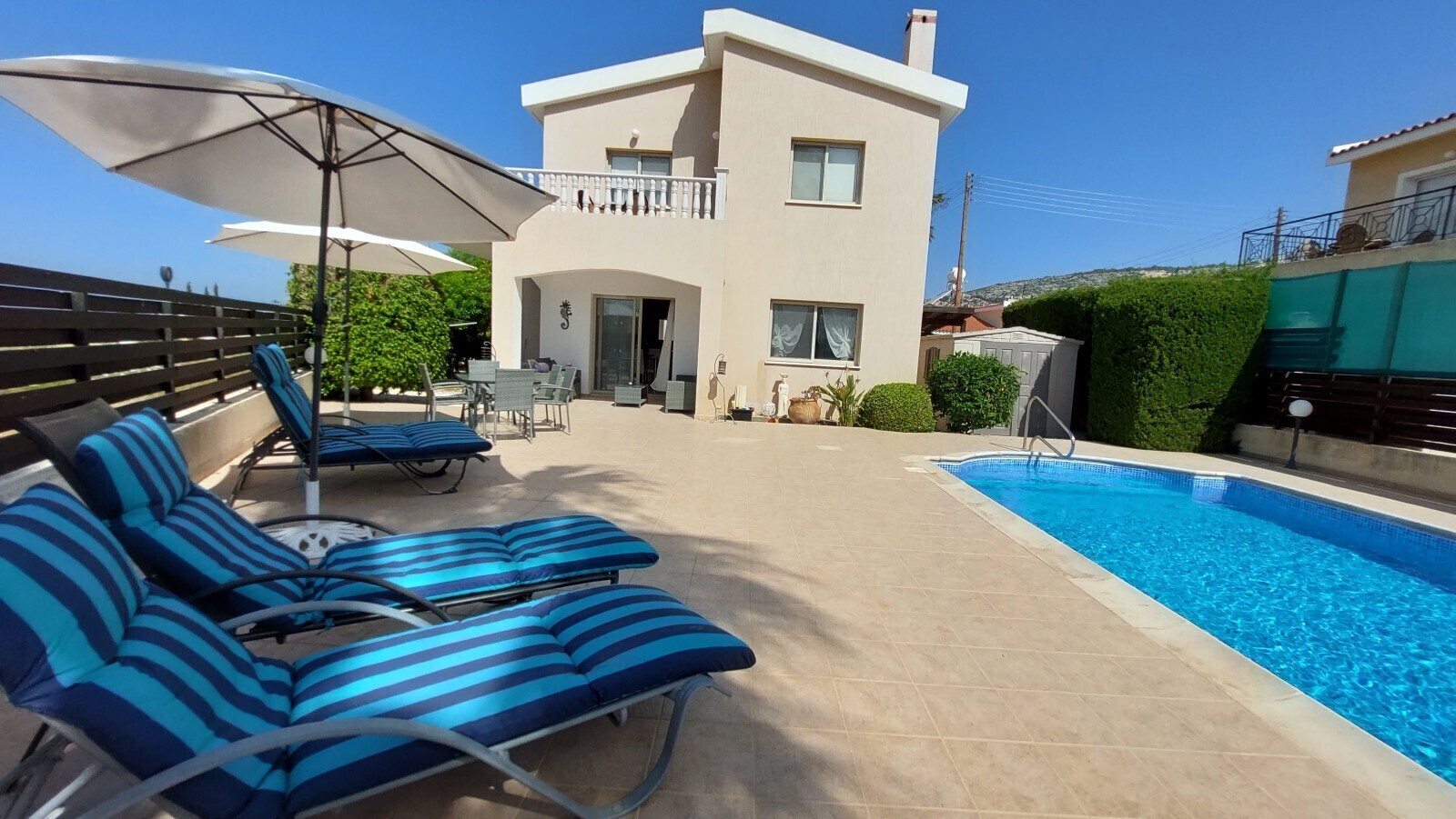 Villa mit Pool