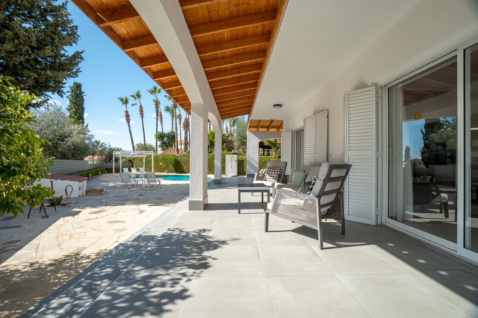 Überdachte Terrasse