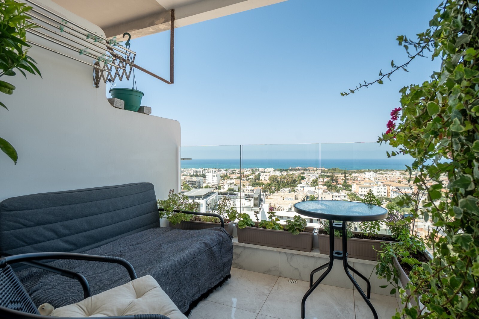 Balkon mit Meerblick