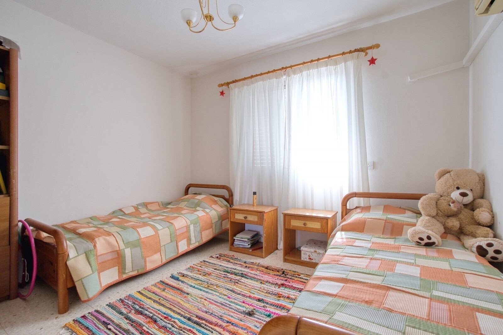 Schlafzimmer 1
