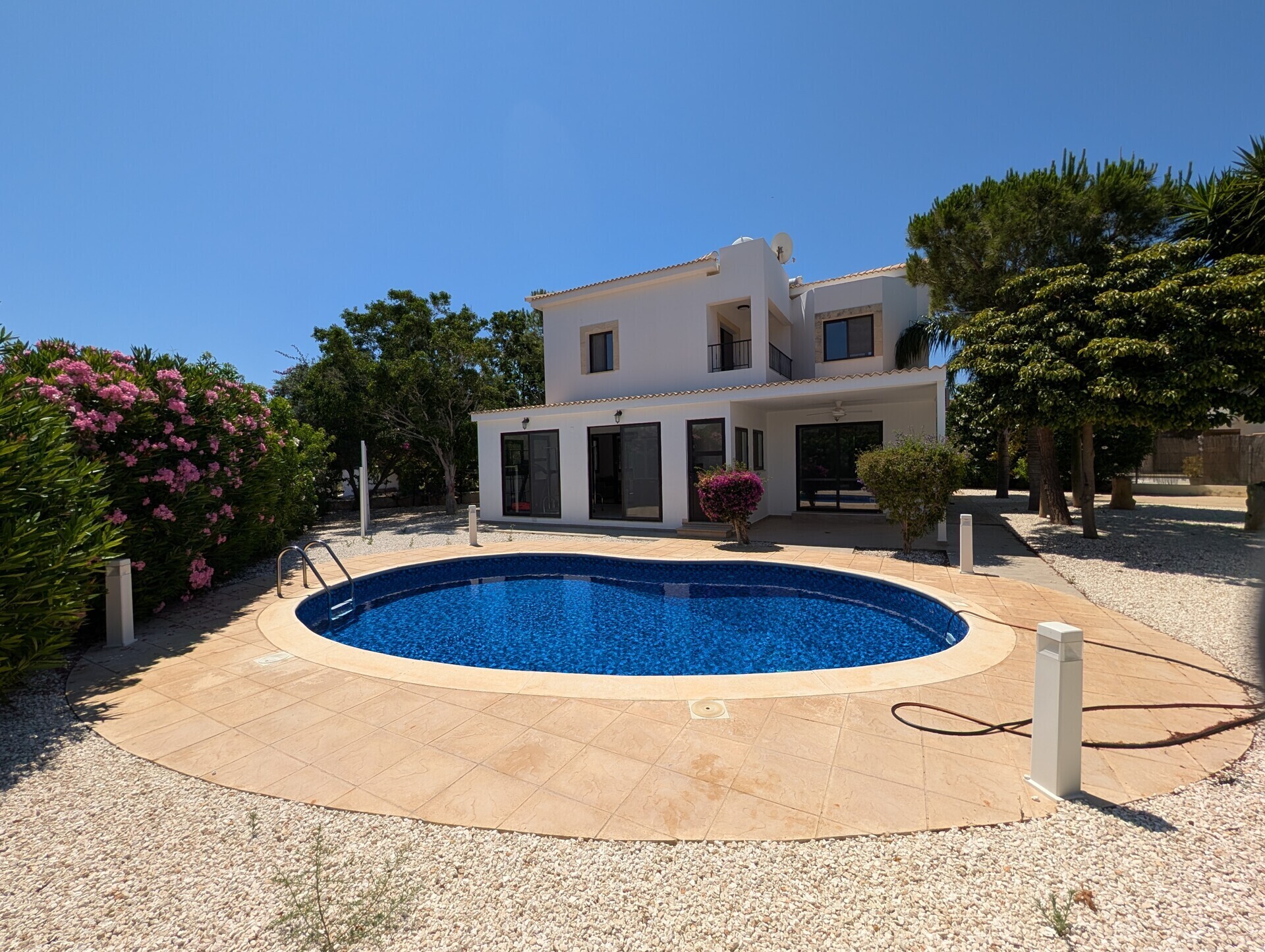 Villa mit Pool