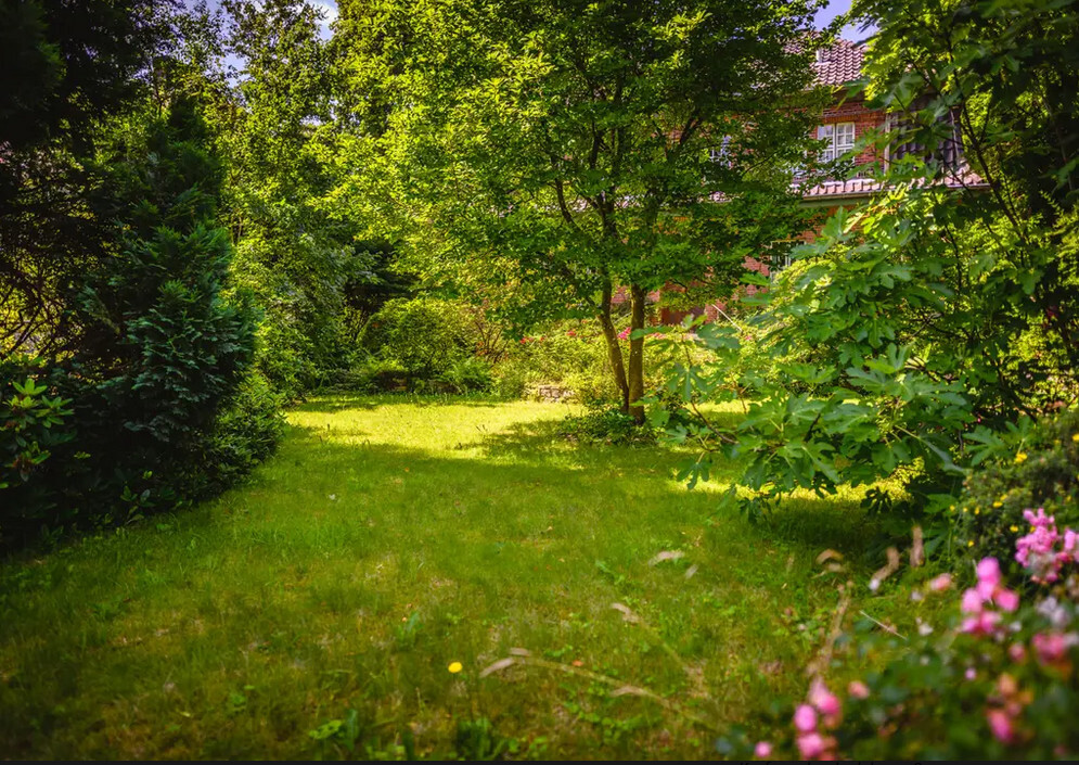 Vorgarten Herrenhaus