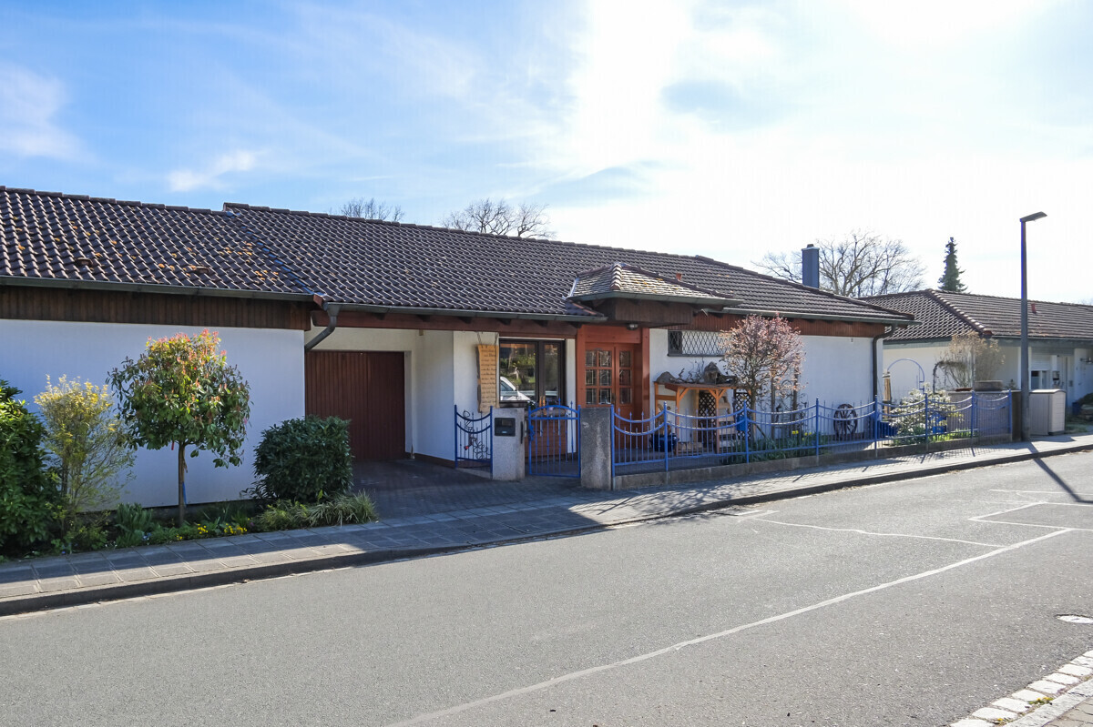 Hausansicht - Straßenseite