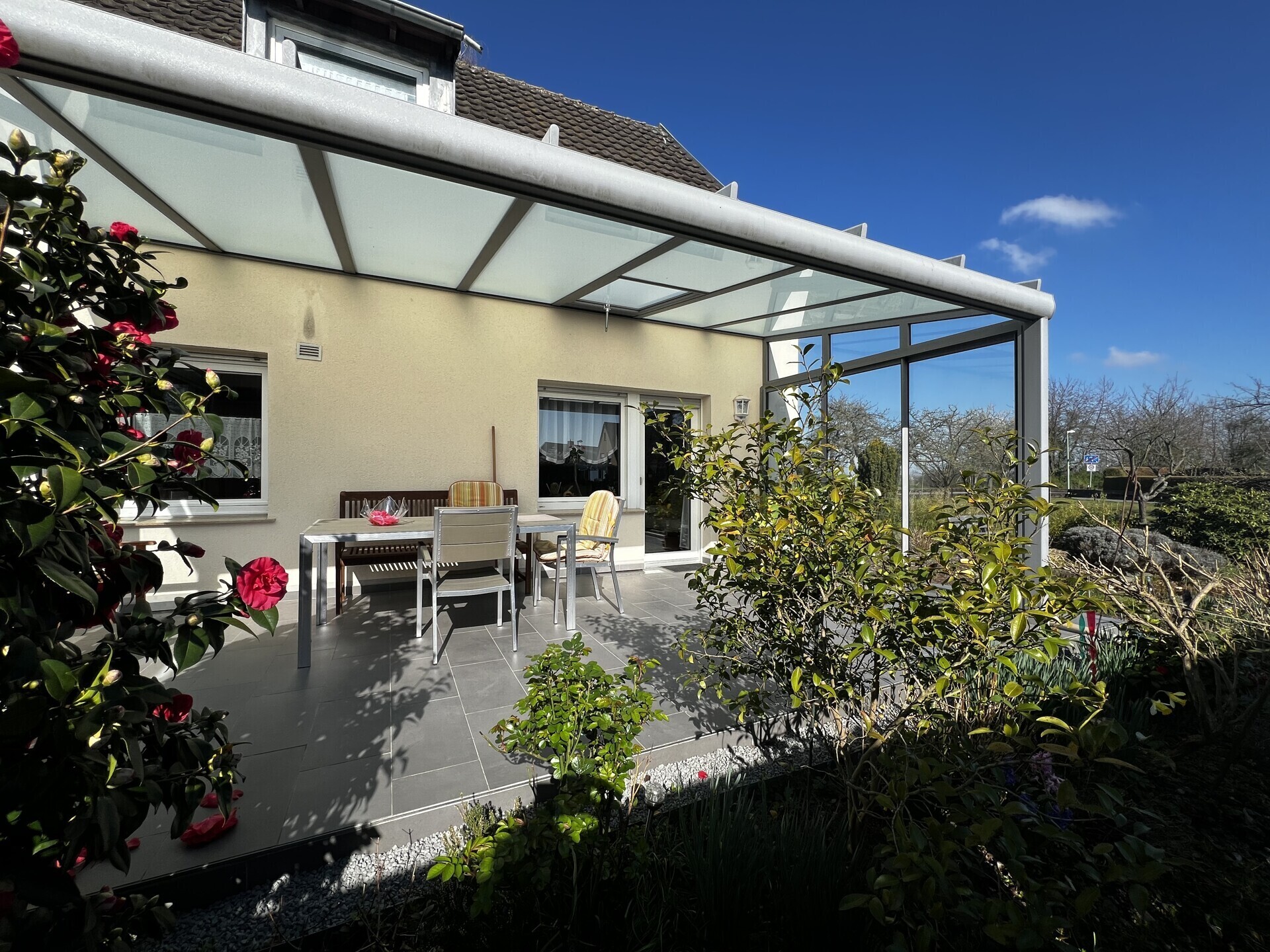 Überdachte Terrasse