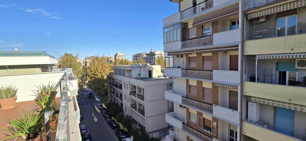 WhatsApp Image 2025-10-13 at 14.57.54 (1)