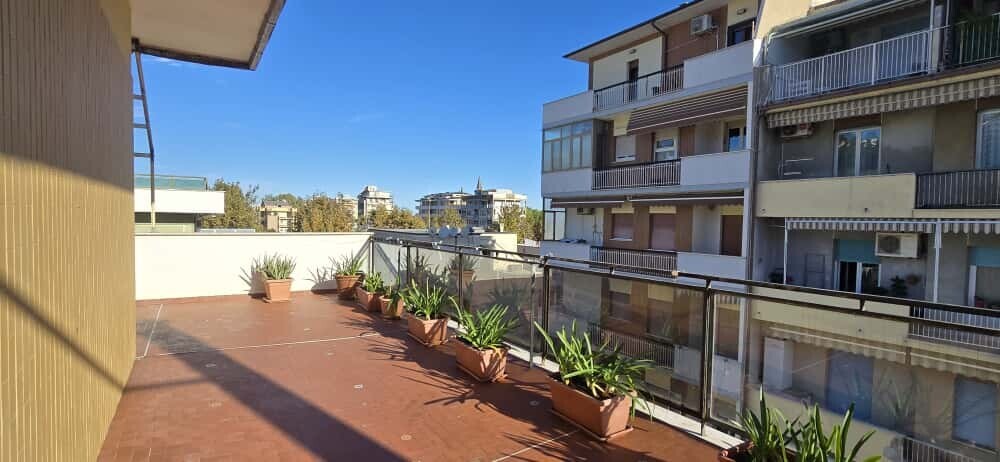 WhatsApp Image 2025-10-13 at 14.57.54 (2)