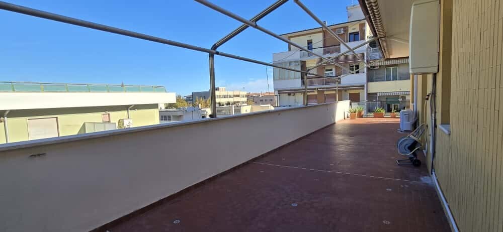 WhatsApp Image 2025-10-13 at 14.57.53 (2)