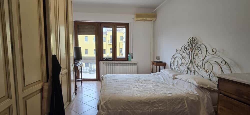 WhatsApp Image 2025-10-28 at 16.18.05