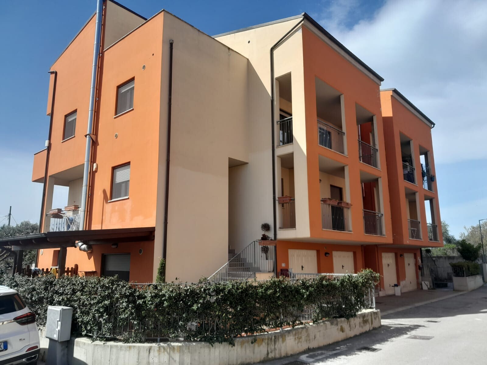 WhatsApp Image 2025-03-18 at 09.47.26 (2)