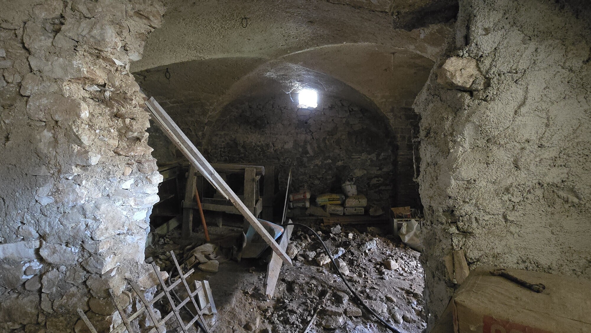 WhatsApp Image 2025-03-07 at 19.54.20