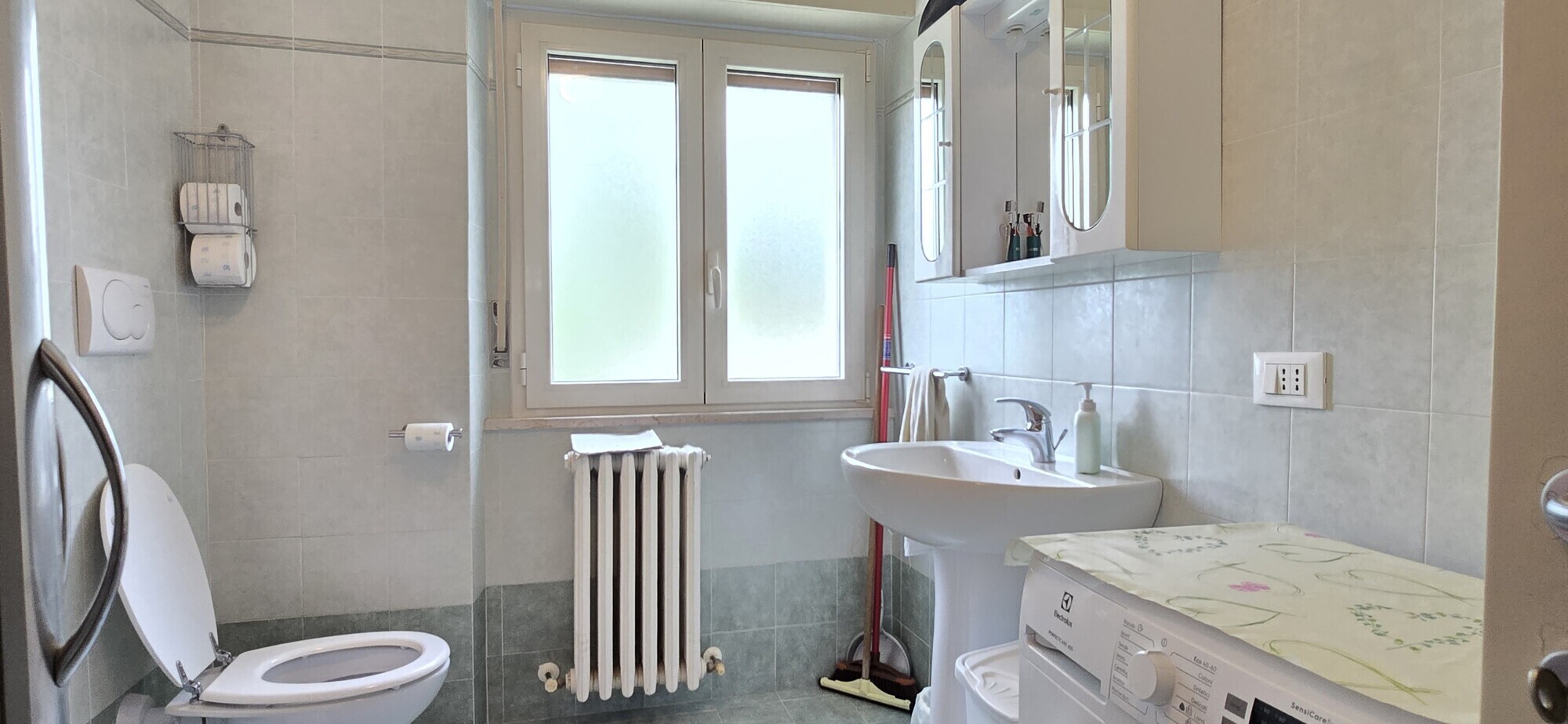 WhatsApp Image 2025-05-30 at 09.40.16 (2)