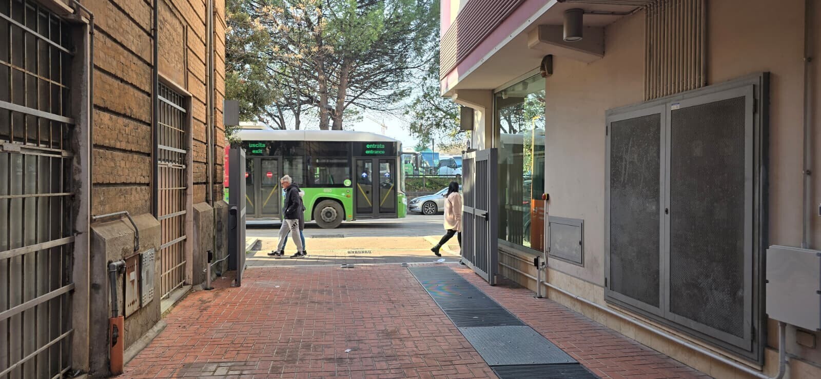 WhatsApp Image 2025-12-03 at 19.34.22