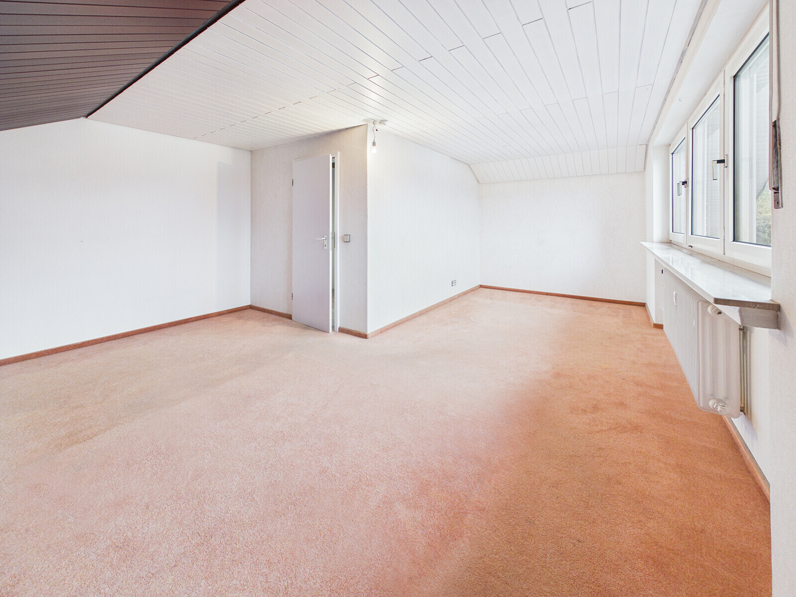 Schlafzimmer DG