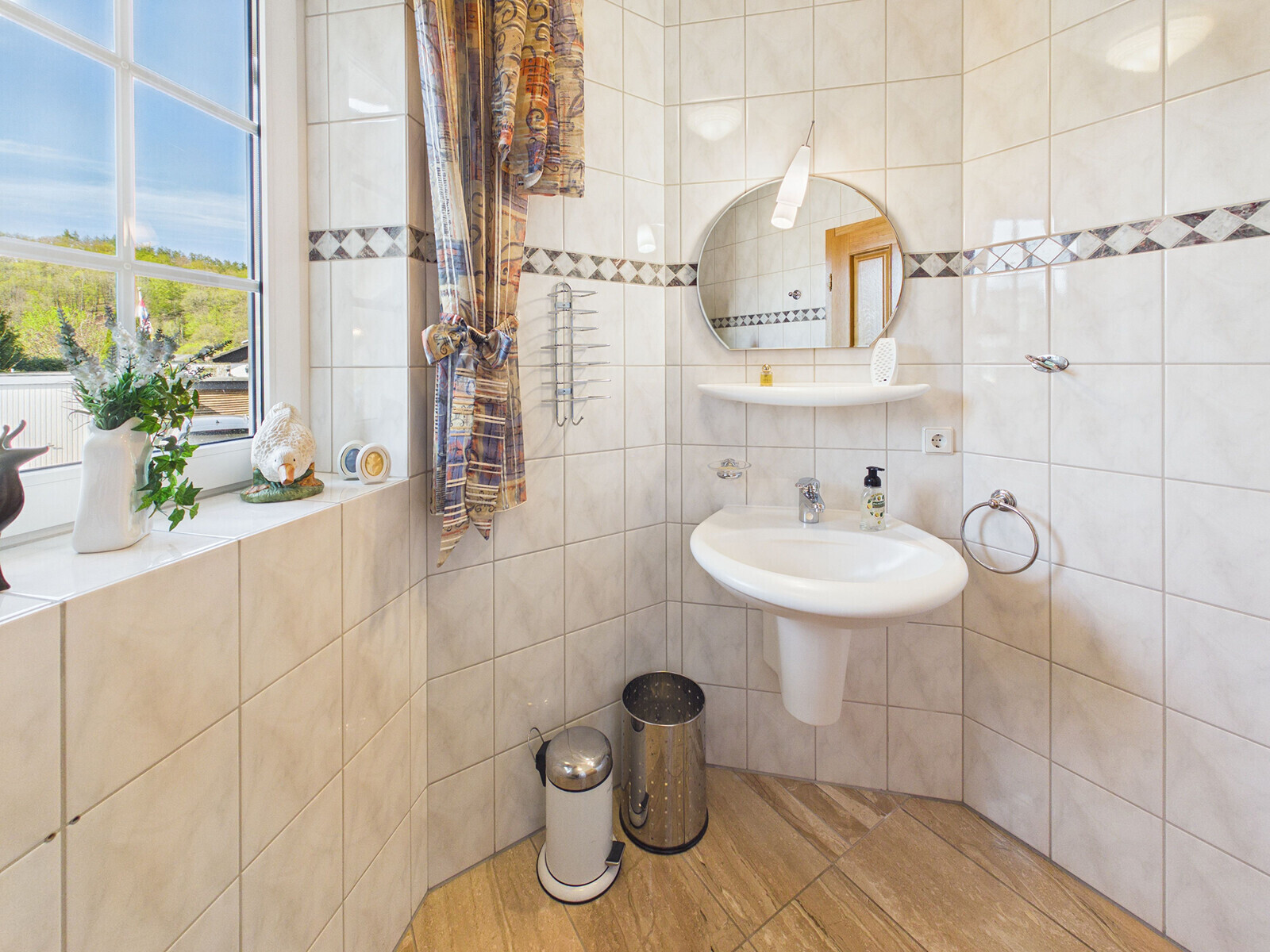 Gäste-WC EG