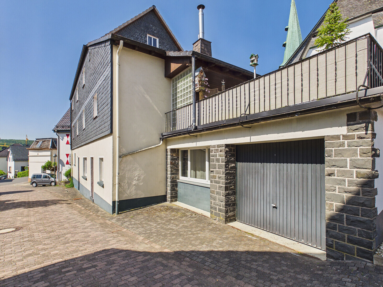 Garage