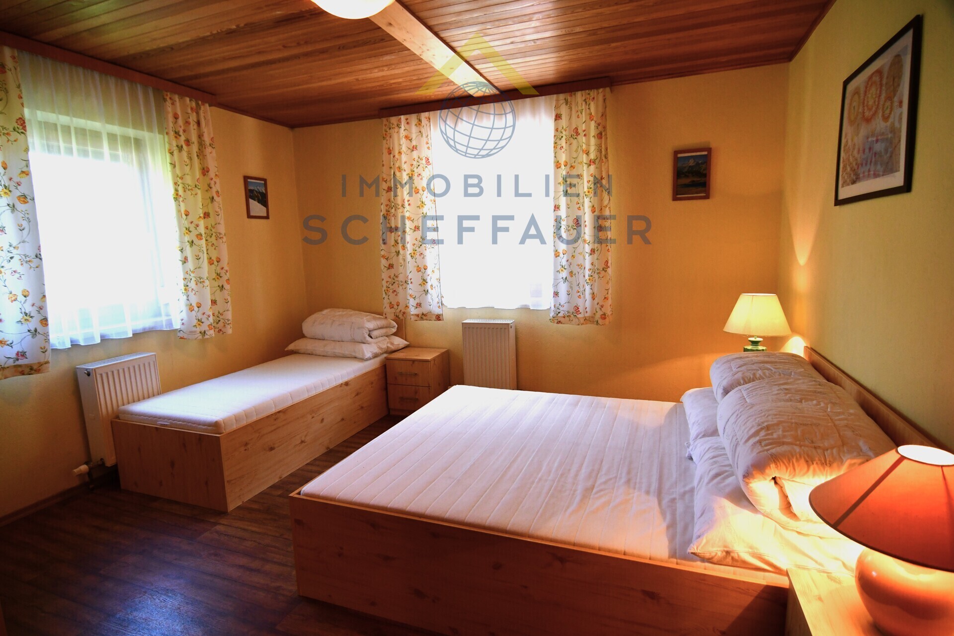 Schlafzimmer 2