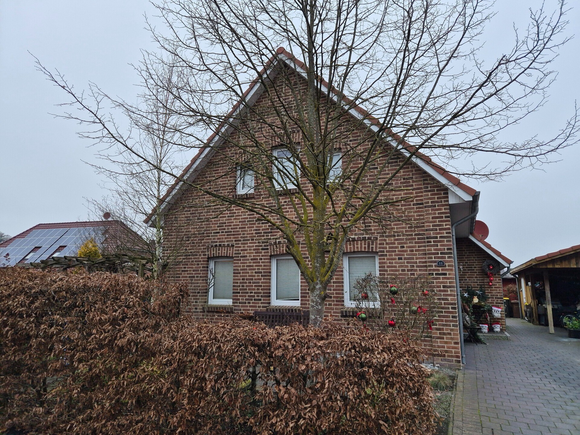 Straßenansicht