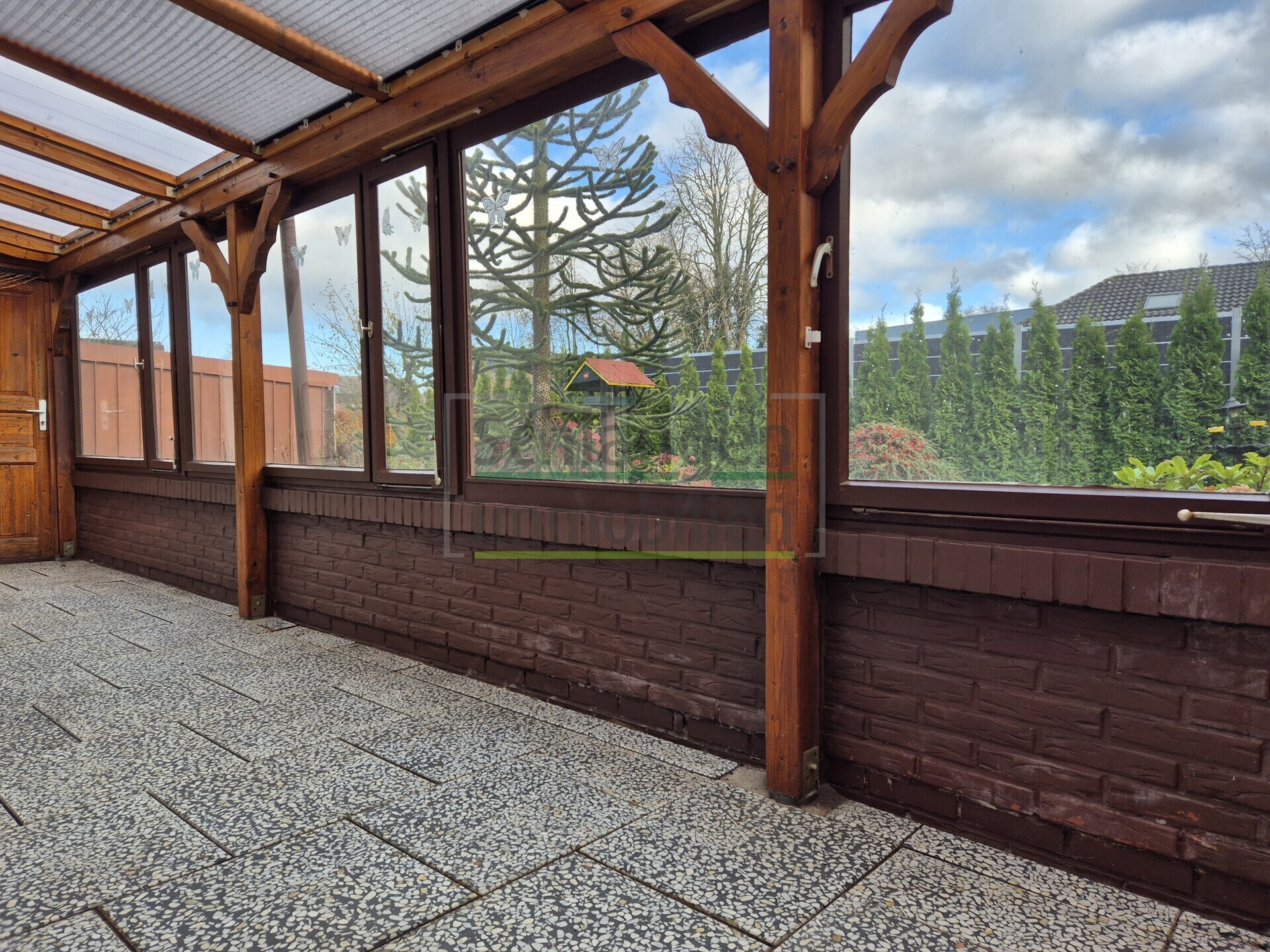 überdachte Terrasse