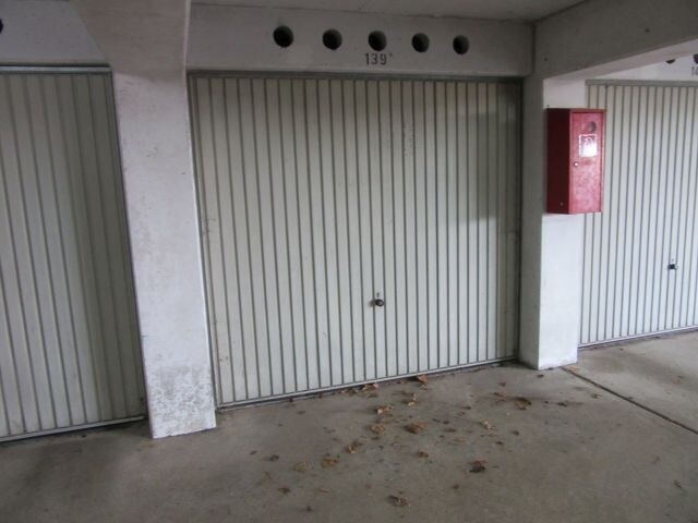 Garage 1