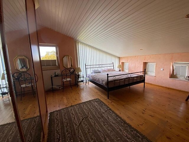 Schlafzimmer DG