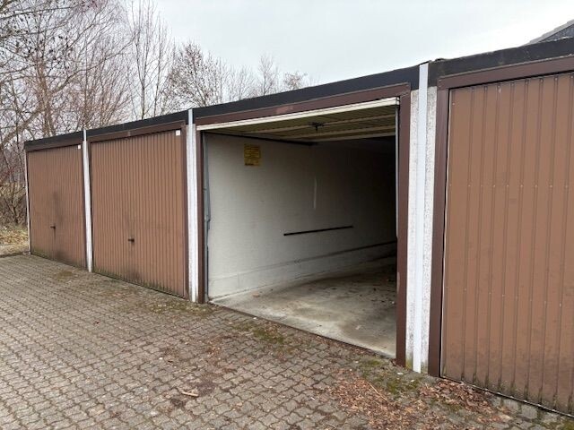 Garage 2