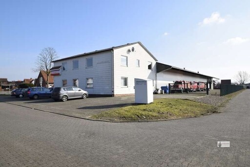 Büro mit Halle Nordseite