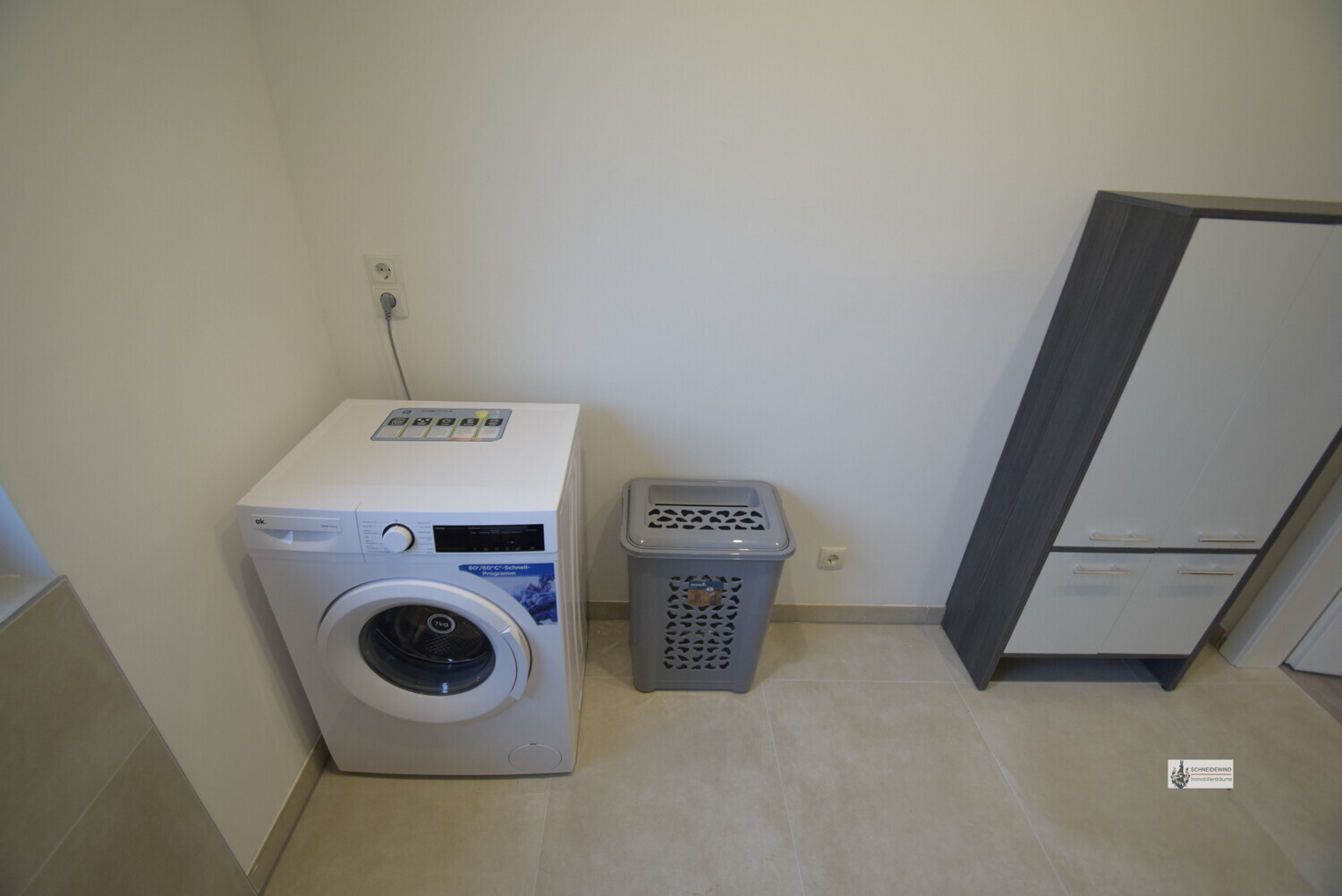 Waschmaschine vorhanden