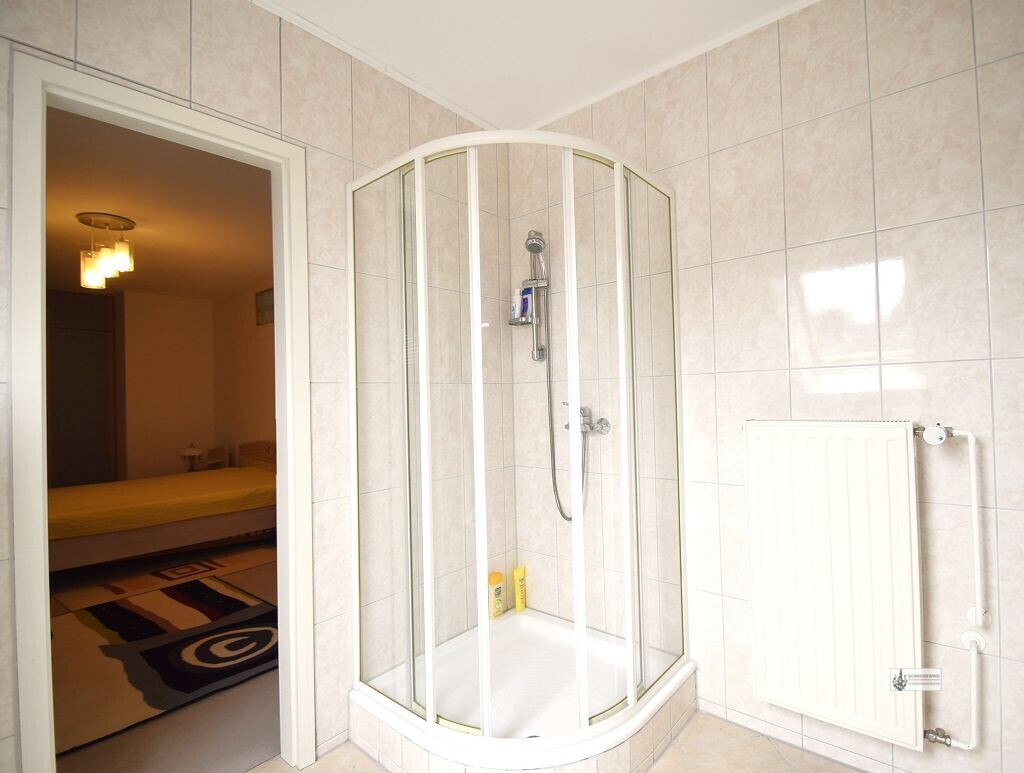 k-Dusche im OG Bad