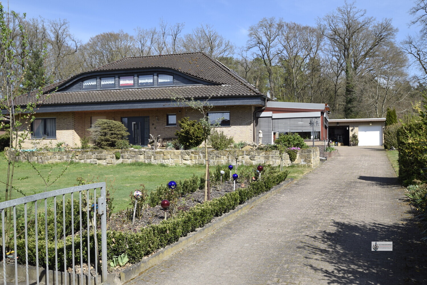 Westseite des Grundstückes