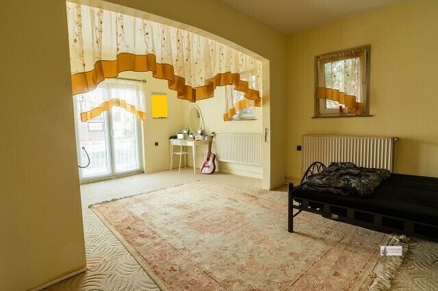 k-Wohn-Schlafbereich mit Balkon im OG