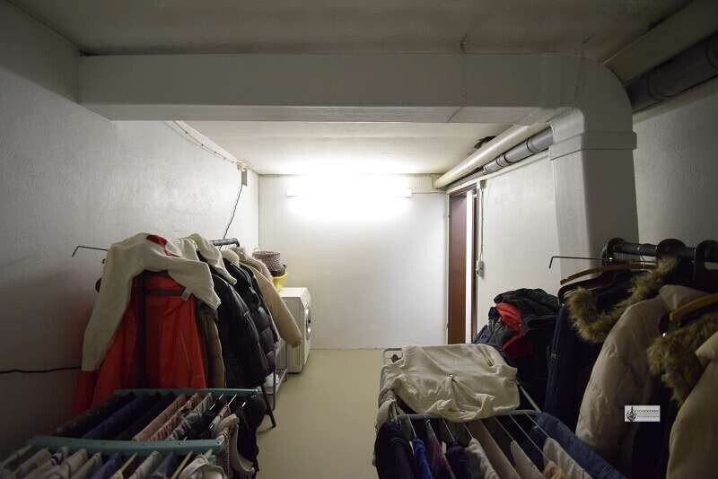 18 Kellerraum 1 mit Waschmaschine