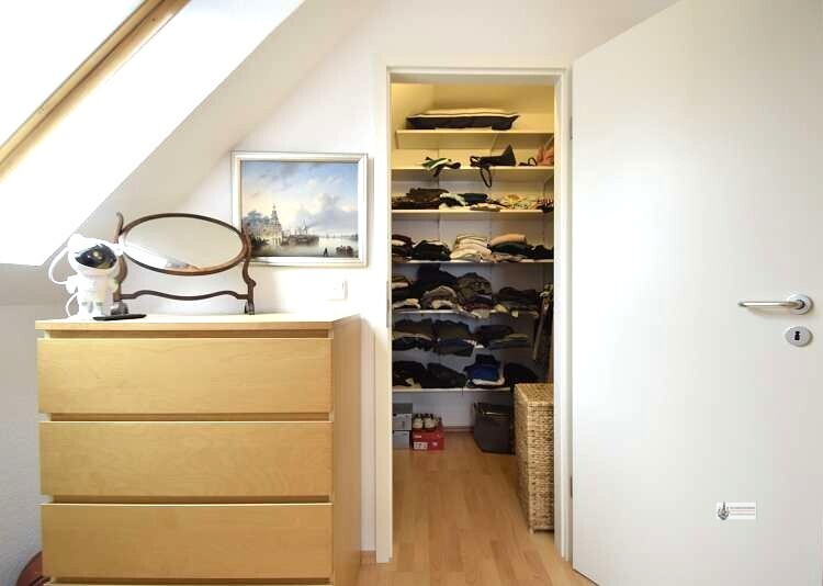 19 Begehbarer kleiderschrank
