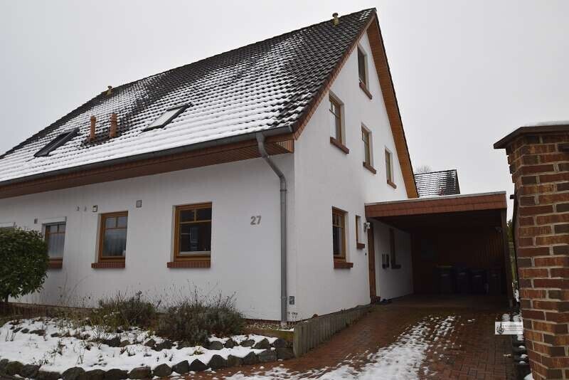 2 DHH mit Carport und Stellplatz