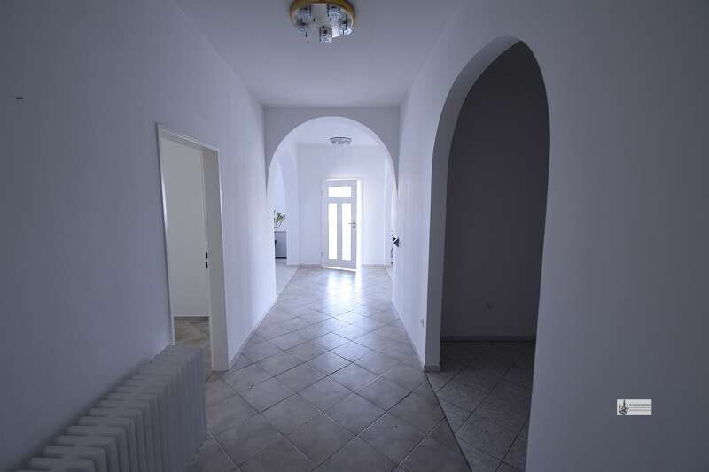 Zugangsflur EG von der Straße