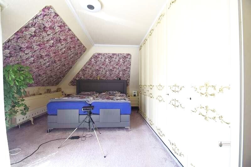 Elternschlafzimmer mit Einbauschrank