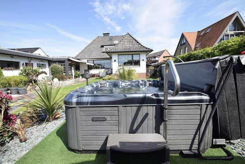 Whirlpool im Garten