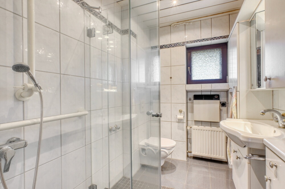 Badezimmer EG