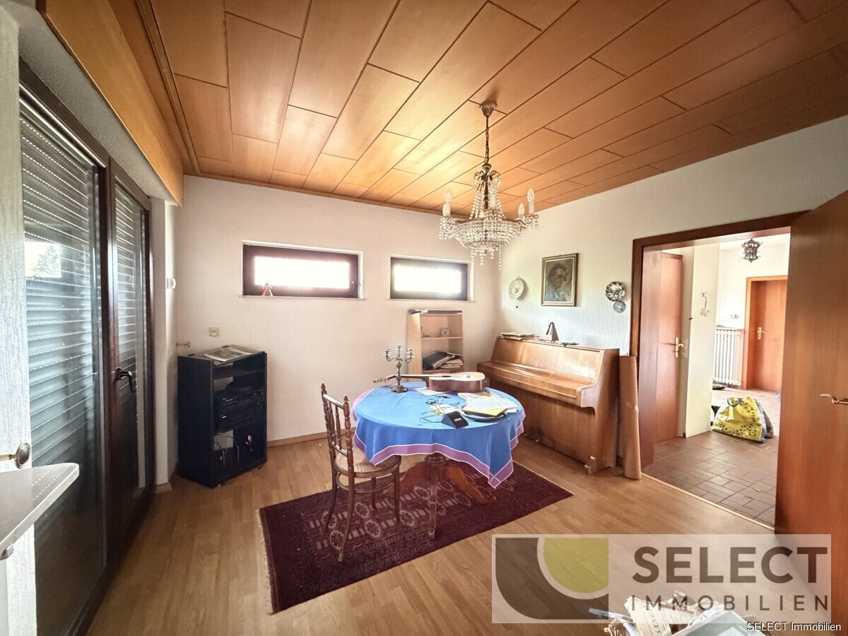 Arbeits/ Gästezimmer EG