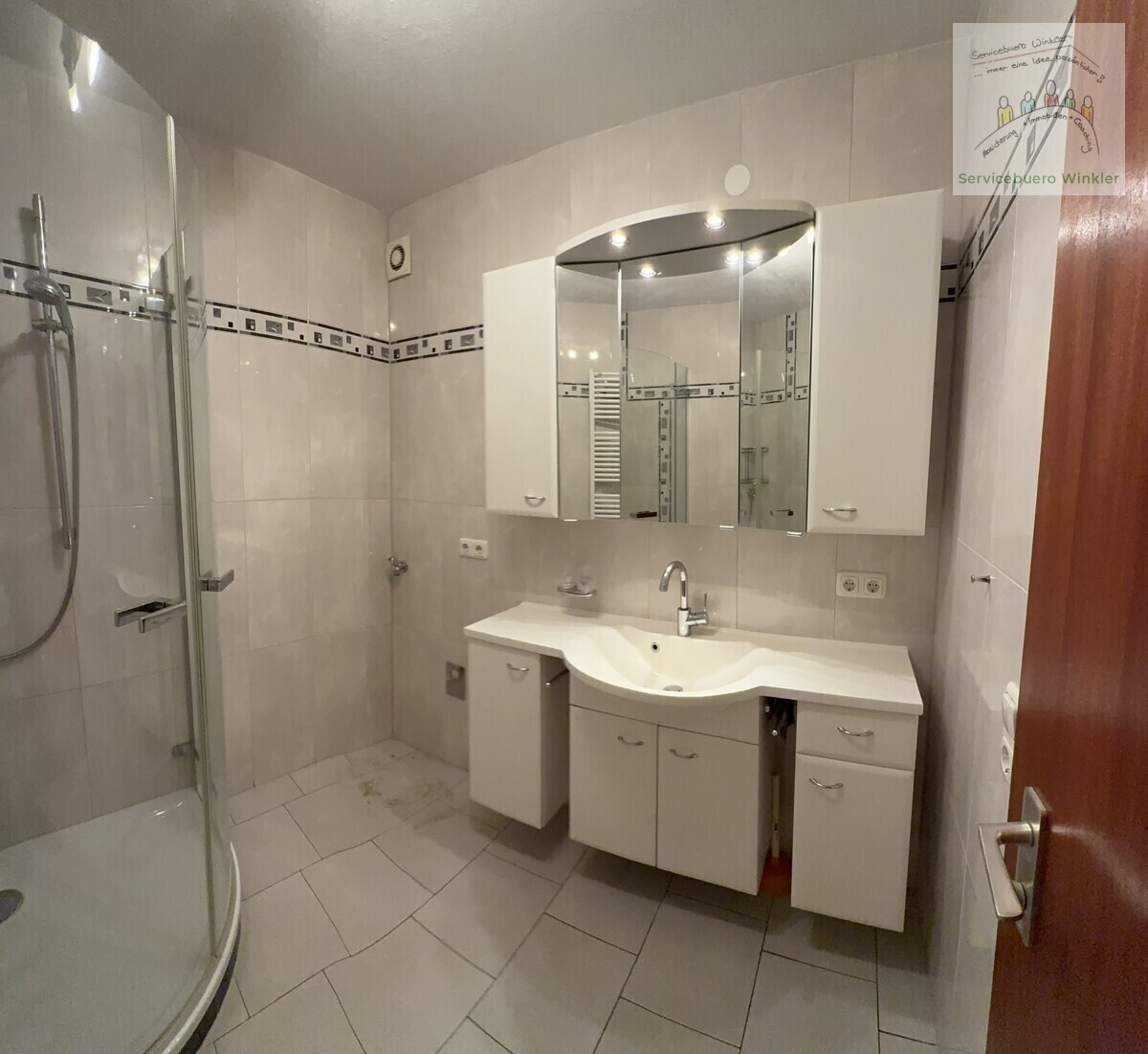 Badezimmer Teilansicht 