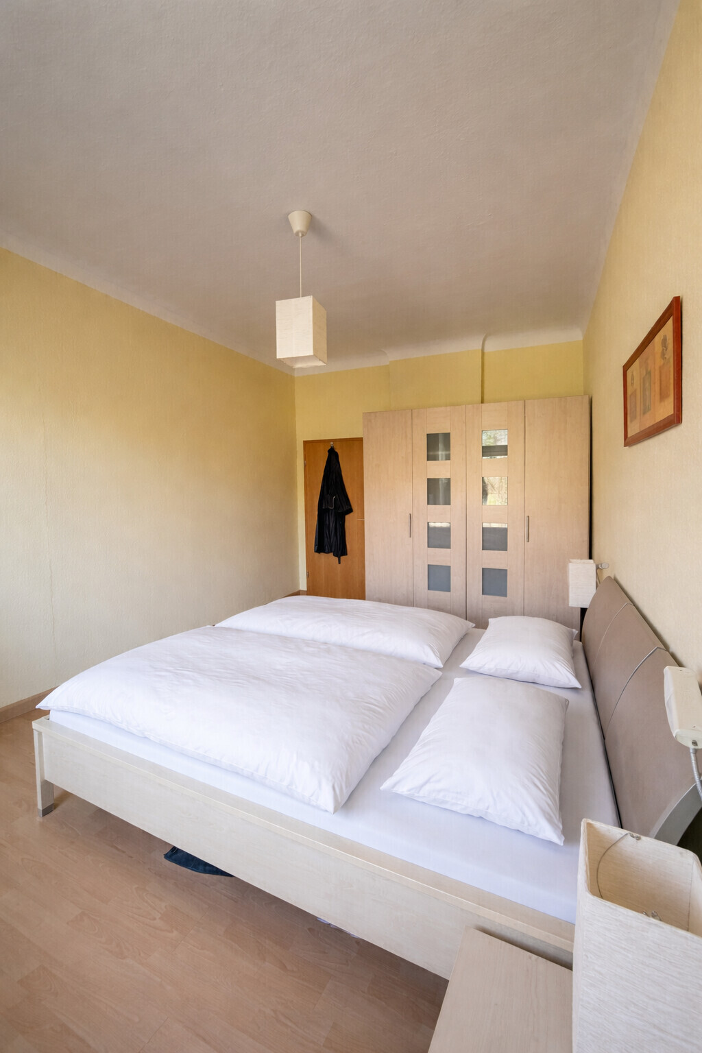 Schlafzimmer (2)