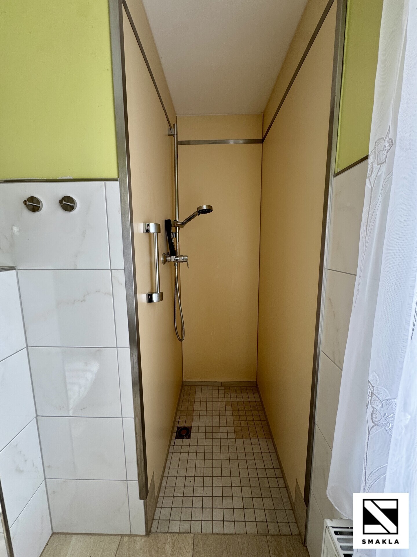 Badezimmer Ansicht 2