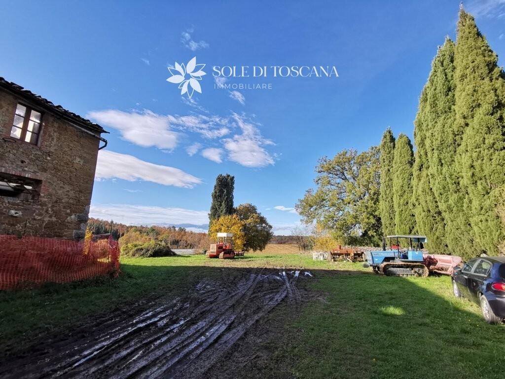 Montefollonico_farmhouse_to_restore_for_sale (9) (FILEminimizer)
