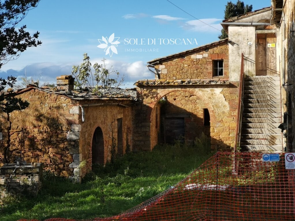 Montefollonico_farmhouse_to_restore_for_sale (3) (FILEminimizer)