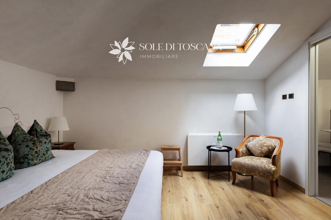 Sinalunga_Tuscany_historic_villa _for_sale (16) (FILEminimizer)
